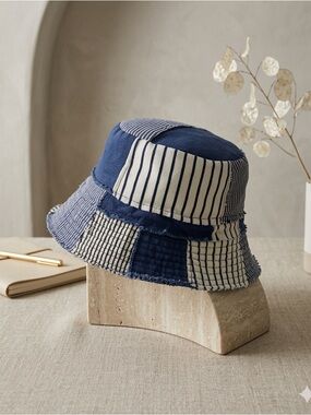 Urban Outfitters Women’s Blue Striped Patchwork Cotton Bucket Hat Raw Edge NWT